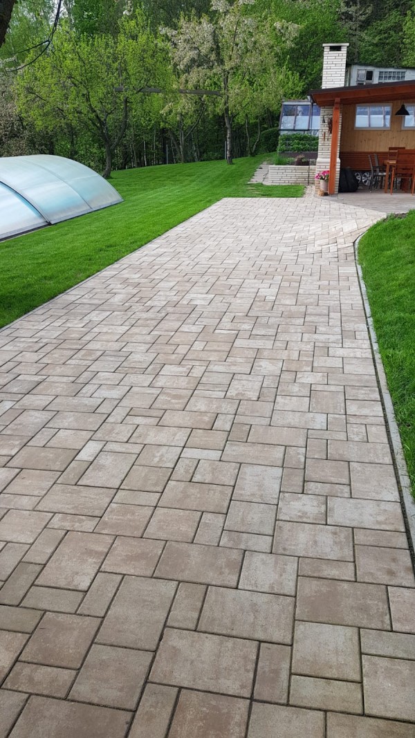 Kombi 6 - zámková dlažba